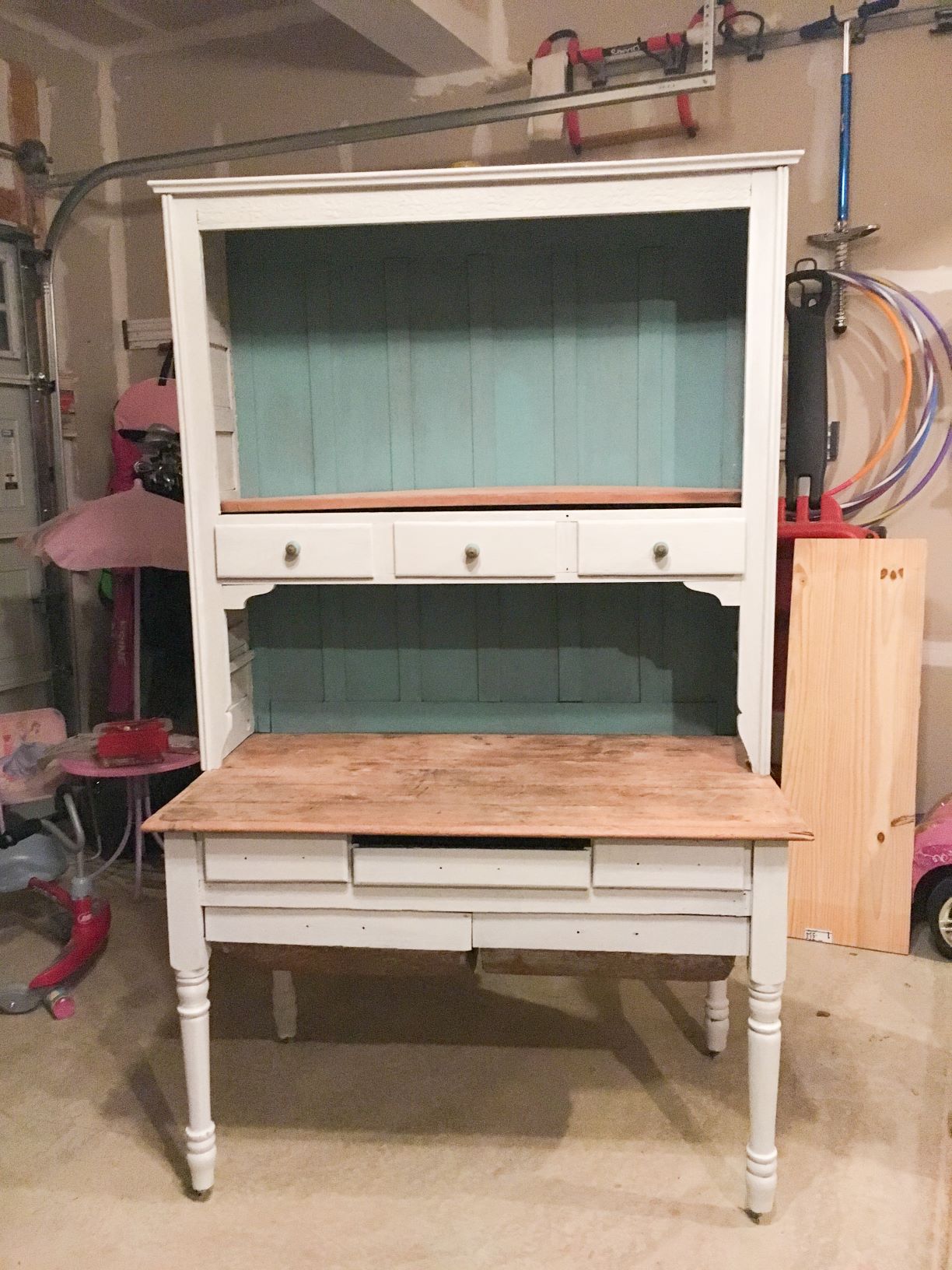 Antique Hutch Refinish For an Outstanding Shabby Chic Focal Point