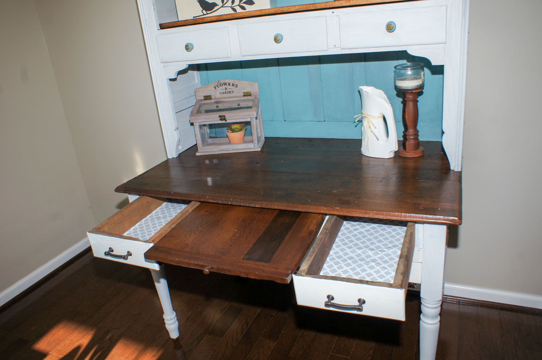Antique Hutch Refinish For an Outstanding Shabby Chic Focal Point ...