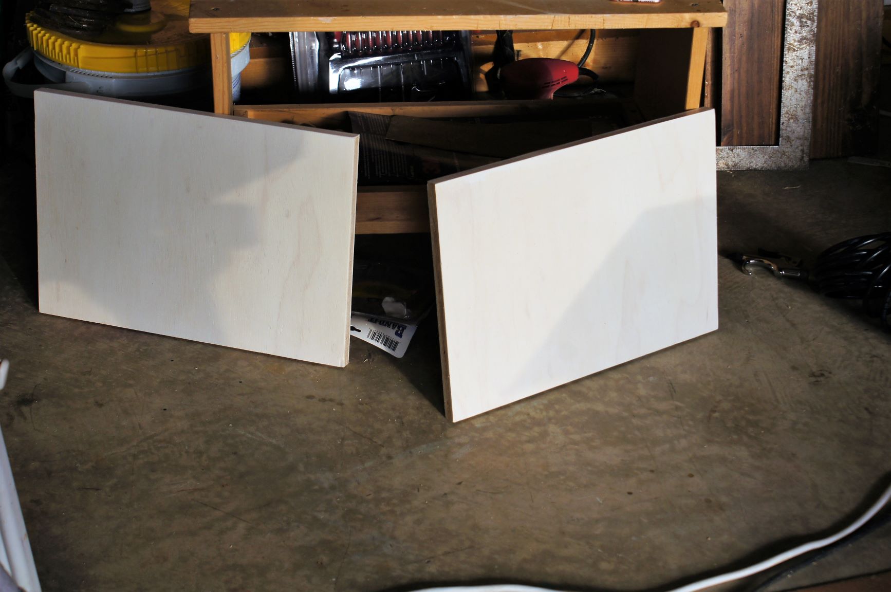 Inset Bookshelves Use that Hidden Wall Space for a Recessed Bookcase » Cathartic Crafting